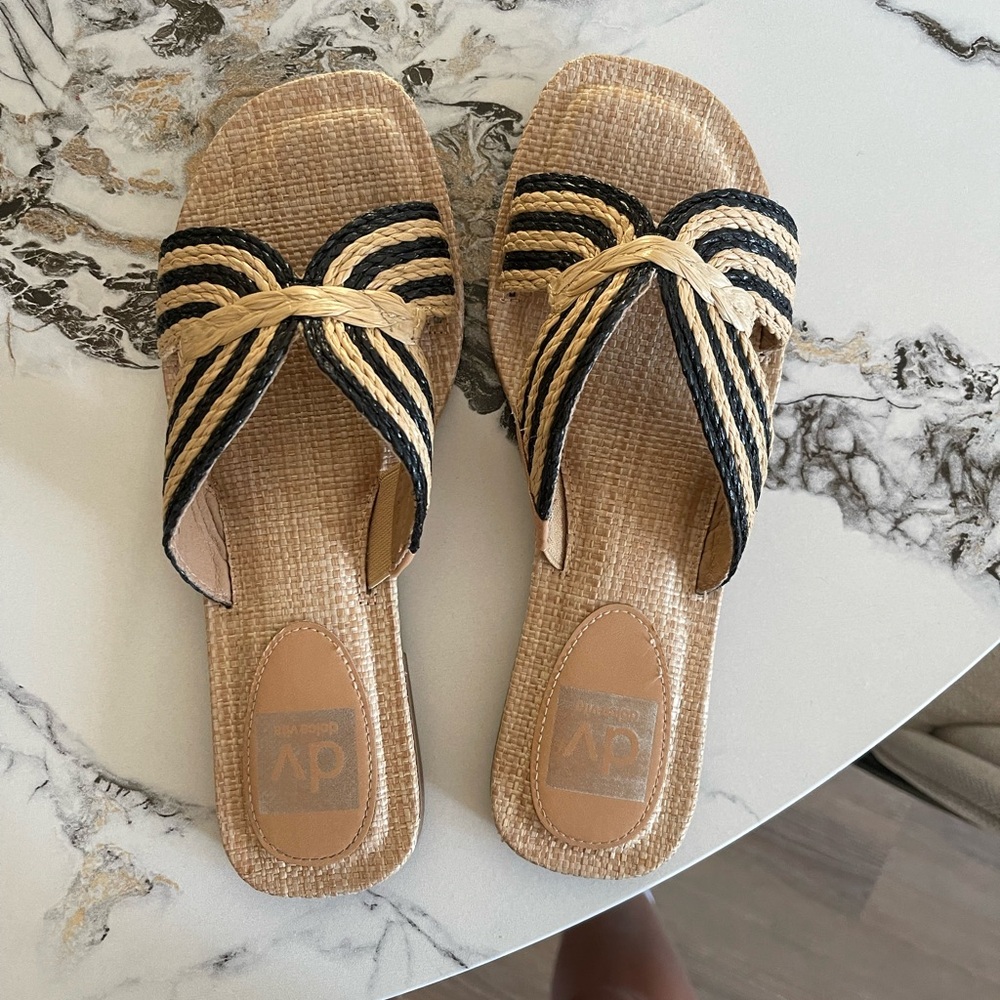 DV by Dolce Vita Women's Black and Tan Espadrille Slides